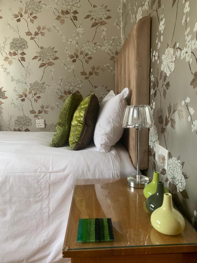 Ramsey House - Luxury Licensed B&B - Parking And Guest Lounge St Davids Eksteriør billede
