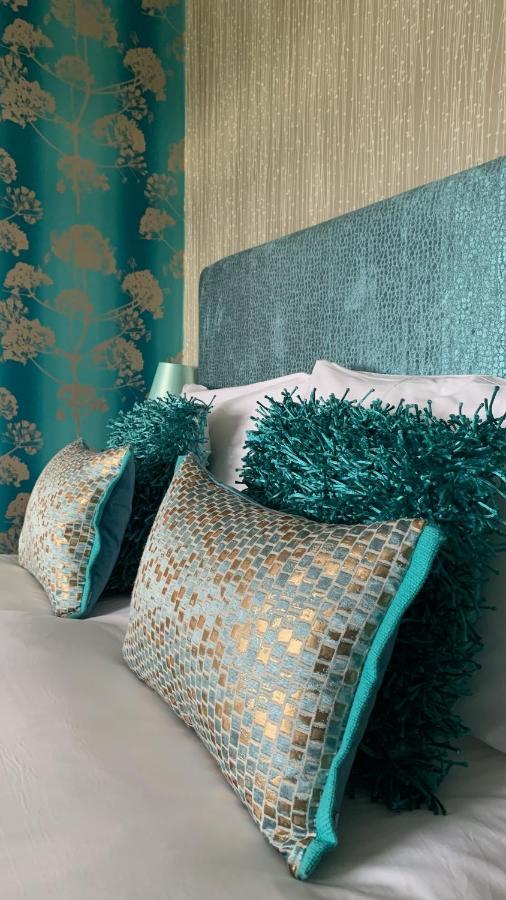 Ramsey House - Luxury Licensed B&B - Parking And Guest Lounge St Davids Eksteriør billede