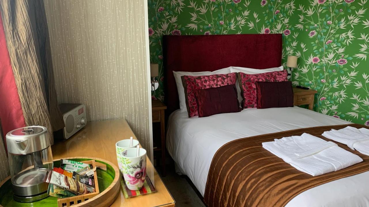 Ramsey House - Luxury Licensed B&B - Parking And Guest Lounge St Davids Eksteriør billede